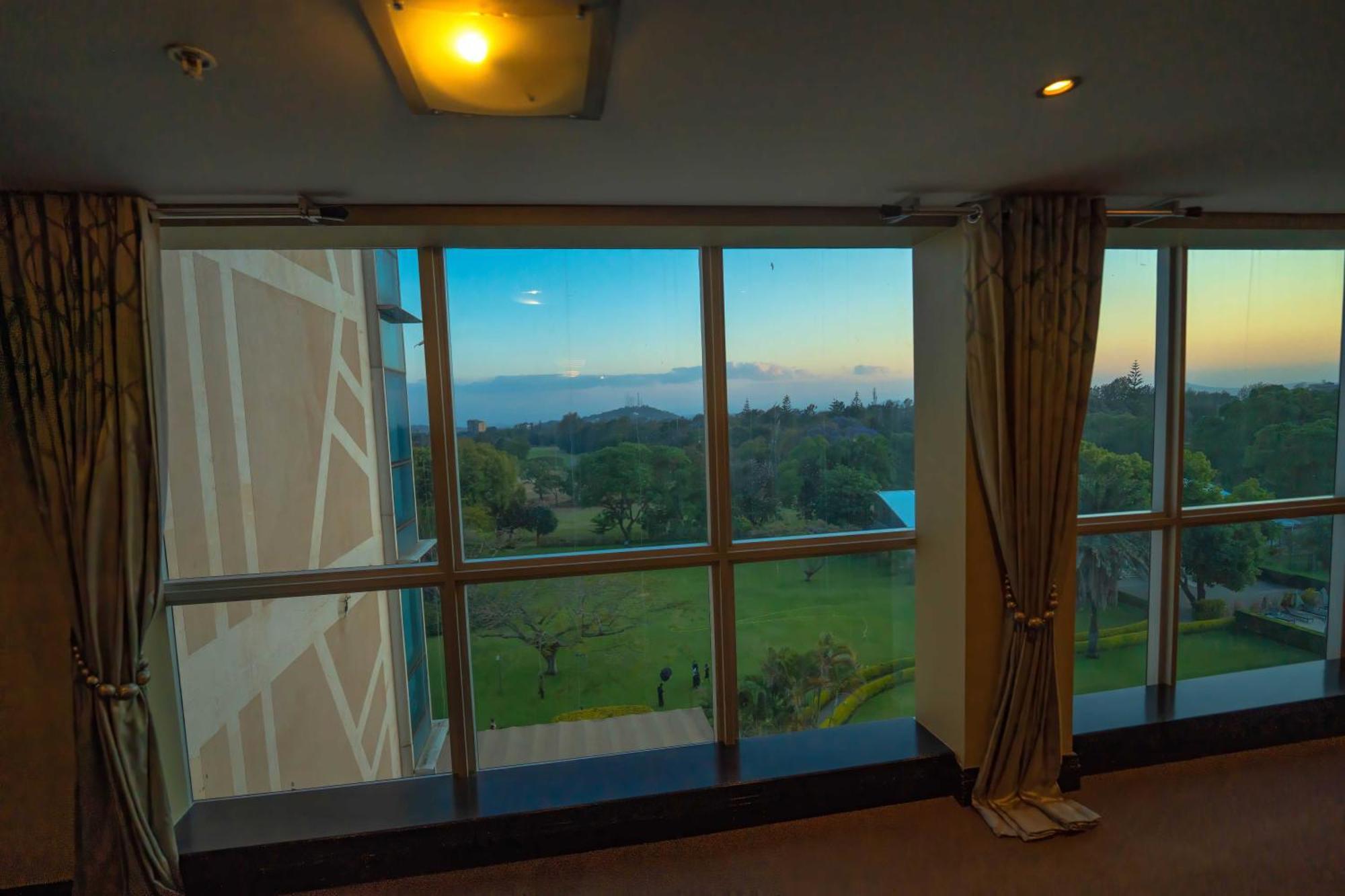 Mount Meru Hotel Arusha Exteriör bild
